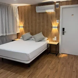 2* Otel Medicis